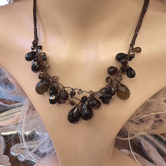 Cut Glass Necklace   - Picture 10 of 10